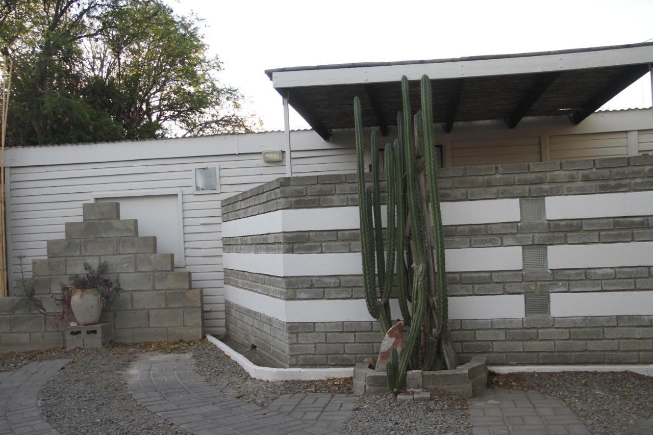Karoo Soul Hostel Oudtshoorn Εξωτερικό φωτογραφία